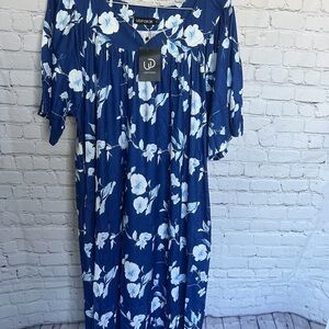 Udforsk Moo Moo House Dress-Nightgown Blue Hawaiian Print Woman Size 3XL